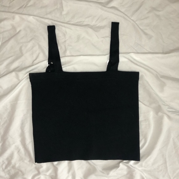 Black box cut crop top - Picture 2 of 4